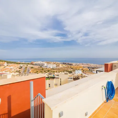 Cubo's Benalvistas Urban Love & 2 Free Parking Benalmádena