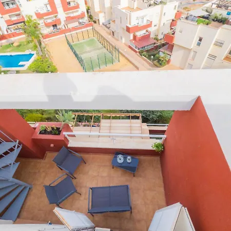 Cubo's Benalvistas Urban Love & 2 Free Parking * Benalmádena