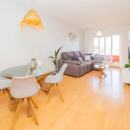 Apartamento Cubo's Benalvistas Urban Love & 2 Free Parking