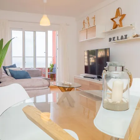 Apartamento Cubo's Benalvistas Urban Love & 2 Free Parking