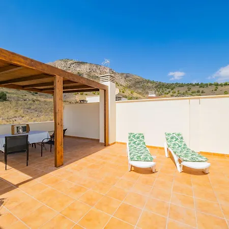 Apartamento Cubo's Benalvistas Urban Love & 2 Free Parking *